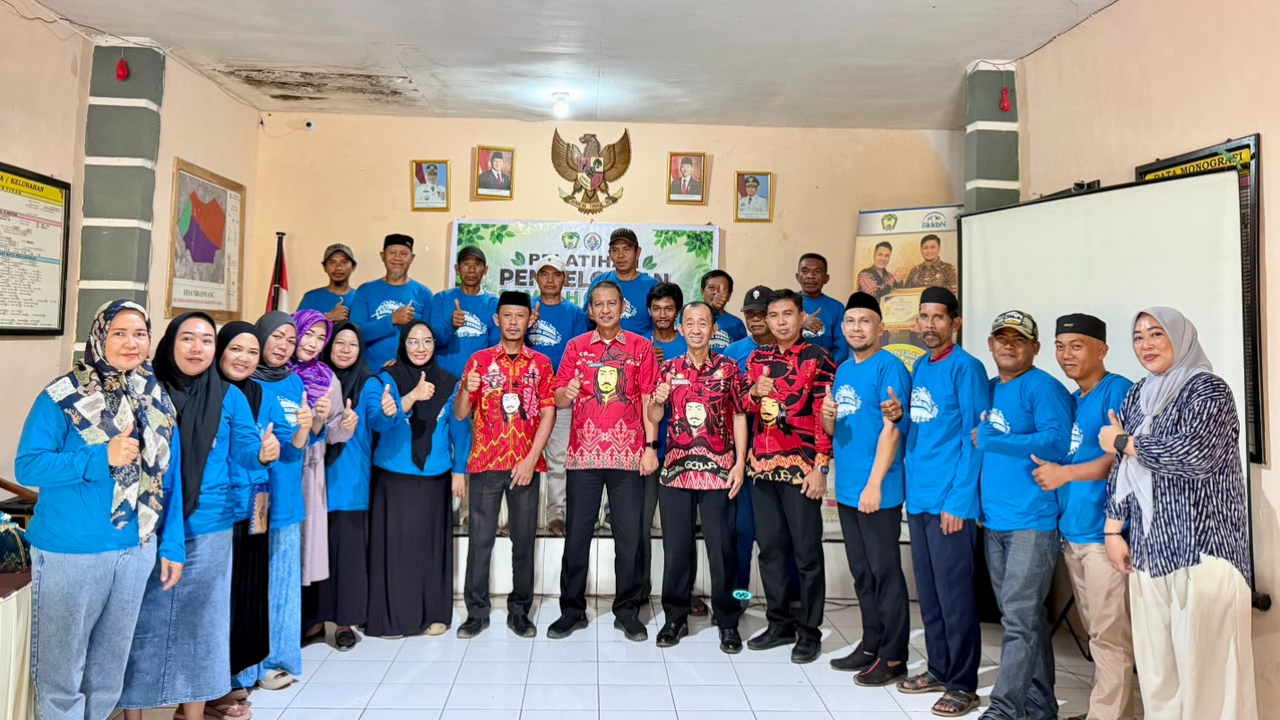 Wujudkan Lingkungan Bersih, Pemdes Nirannuang Gelar Pelatihan Pengelolaan Sampah Organik