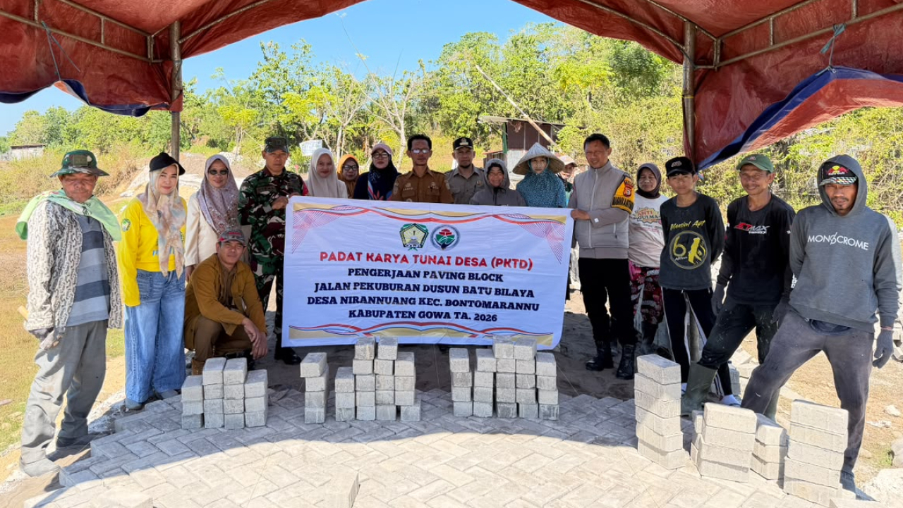 Padat Karya Tunai Desa (PKTD) Pengerjaan Paving Block Jalan Pekuburan Dusun Batu Bilaya Desa Nirannuang Kec. Bontomarannu Kab. Gowa